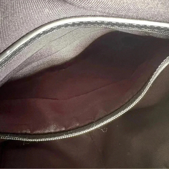 Steve Madden NEW Without Tags Jet Black Pebble Leather Crossbody Bag Purse - Picture 11 of 16